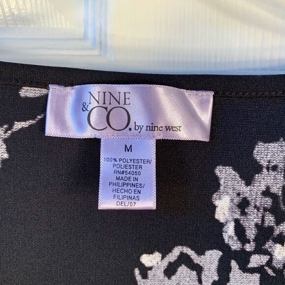 BLACK PRINT 3/4 SLEEVE SURPLUS DRESS BY NINE WEST - Picture 4 of 5